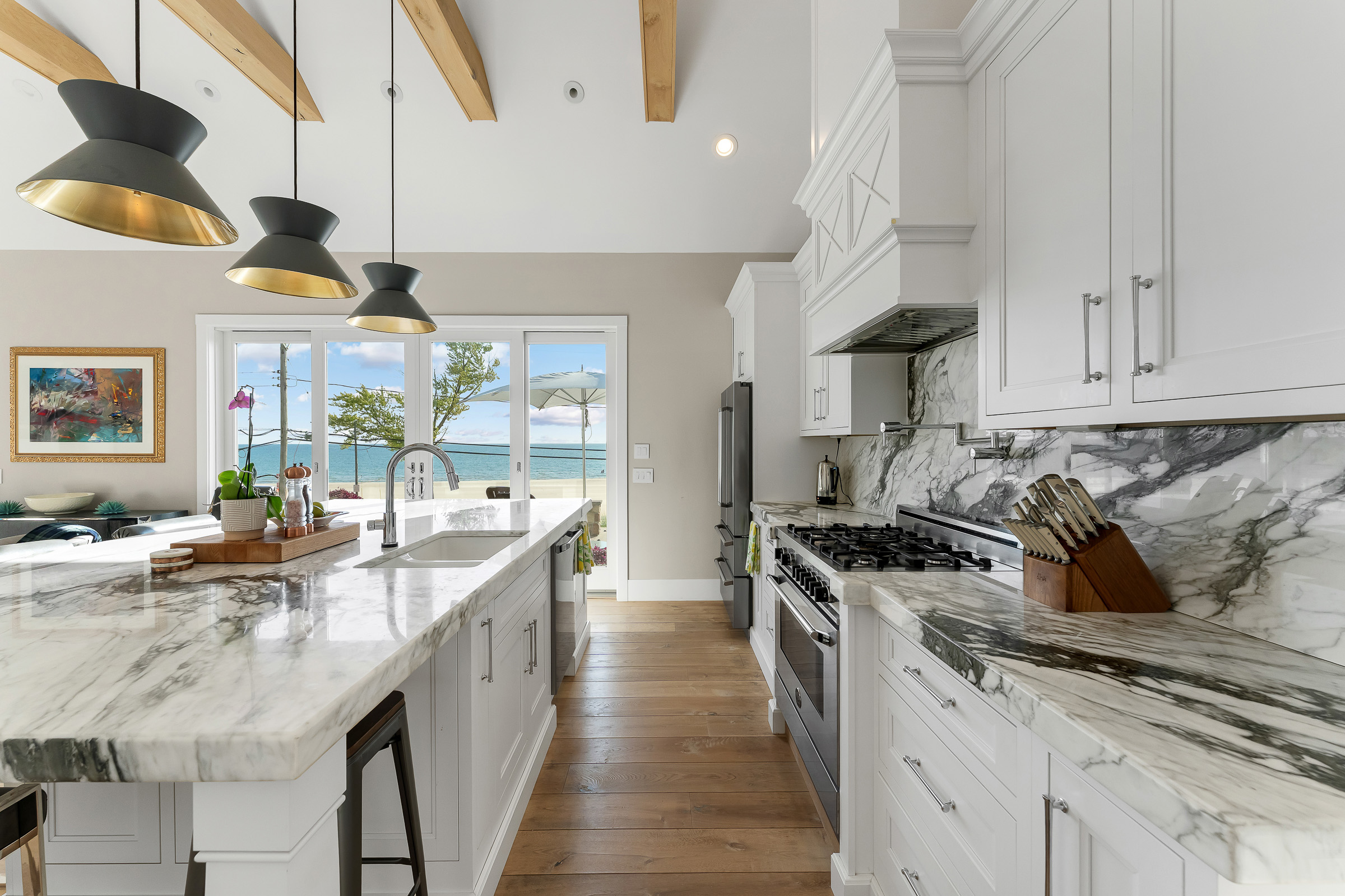 1796 Beach Street delivered photo 07