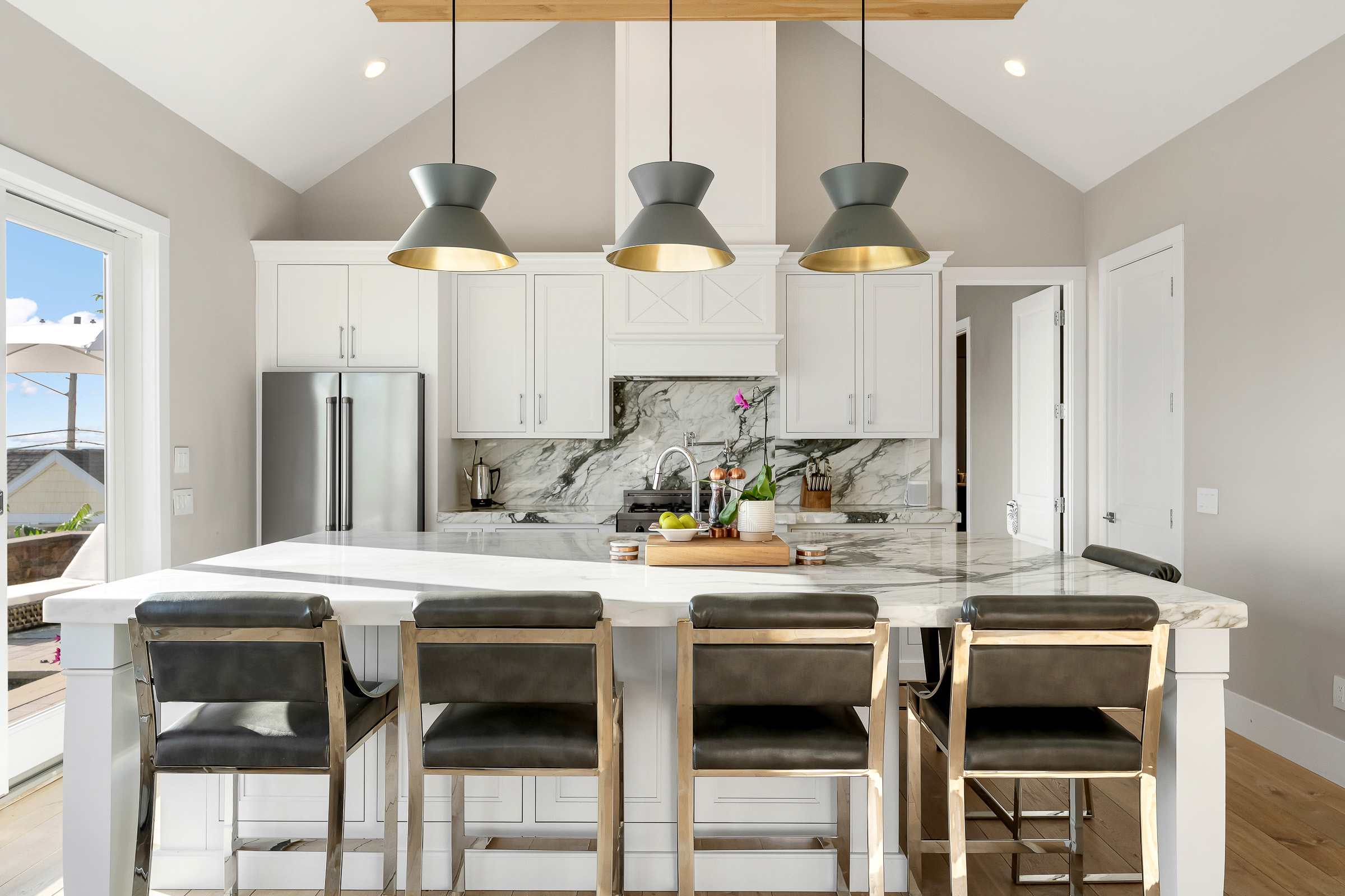 1796 Beach Street delivered photo 09